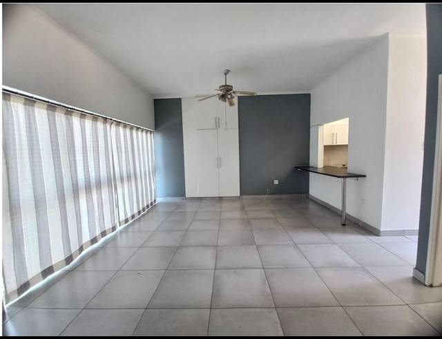 BEDROOM APARTMENT FOR SALE IN DURBAN CENTRAL
